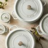 La Cocotte, Gryta 24 cm / 3,7 l, Rund, White Truffle, Gjutj&auml;rn, small 6