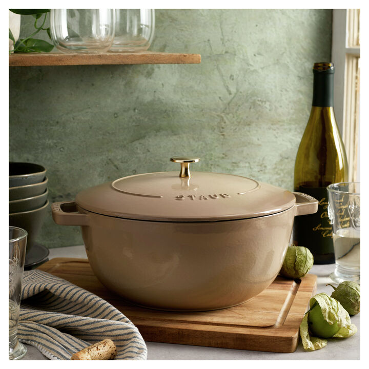 Cast Iron, 5 qt, Essential French Oven, sesame, large 2