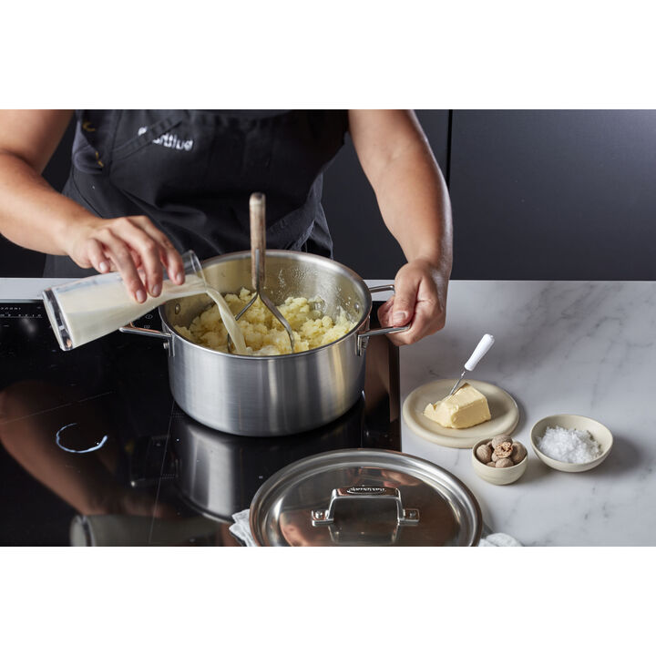 Essential 5, Casserole 22 cm / 4 l, large 2